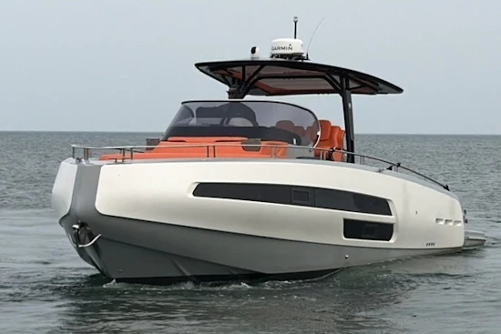 Invictus  Yacht For Sale