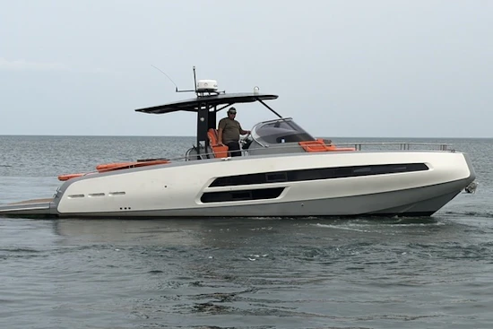 Invictus  Yacht For Sale