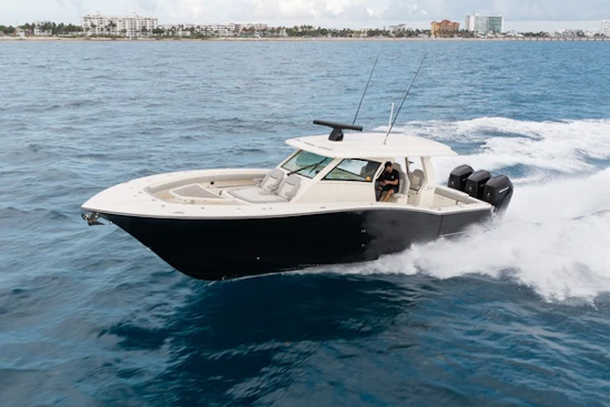 Scout 425 LXF Yacht For Sale