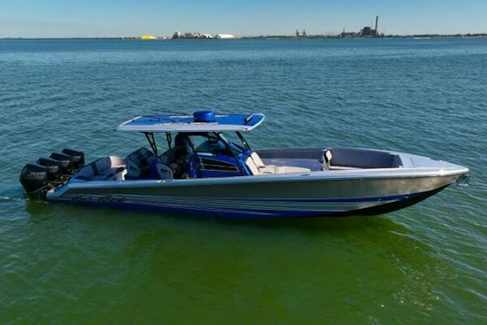 Nor-Tech 390 Sport Center Console Yacht For Sale