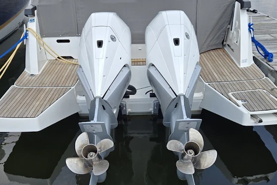 Beneteau Gran Turismo Yacht For Sale