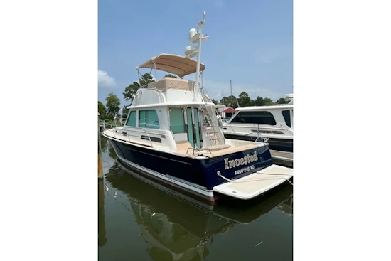 Sabre 42 Fly Bridge Sedan Yacht For Sale