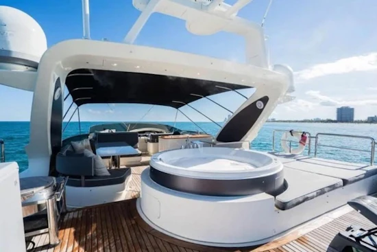 Azimut 100 Leonardo Yacht For Sale