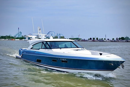 Formula 500 Super Sport Crossover Yacht For Sale