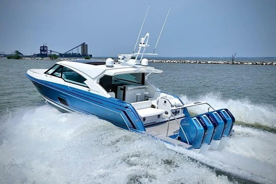 Formula 500 Super Sport Crossover Yacht For Sale