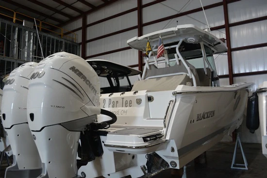 Blackfin 332 CC Yacht For Sale