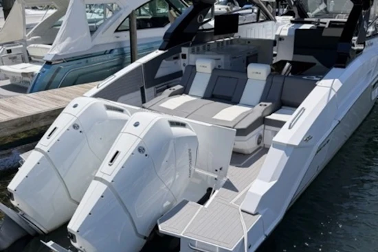 Cruisers Yachts  Yacht For Sale