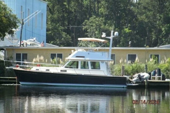 Sabre Flybridge Yacht For Sale
