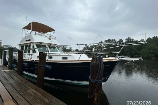 Sabre Flybridge Yacht For Sale