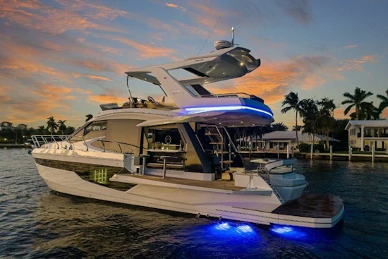 Galeon 500 FLY Yacht For Sale