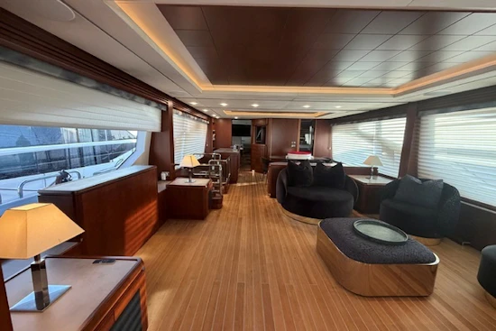Azimut Flybridge Yacht For Sale