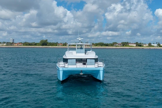 Two Oceans 555 Yacht For Sale
