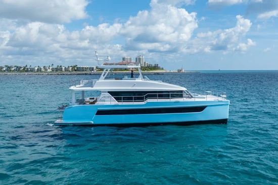 Two Oceans 555 Yacht For Sale