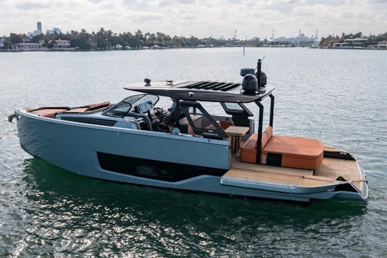 Cranchi  Yacht For Sale