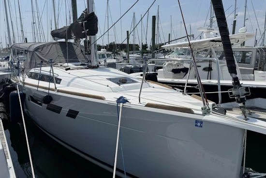 Jeanneau Sun Odyssey 349 Yacht For Sale