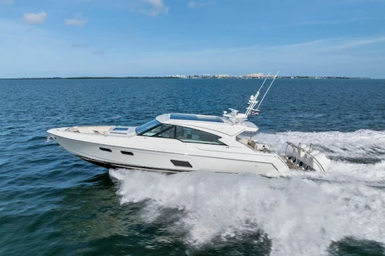 Formula 500 Super Sport Crossover Yacht For Sale