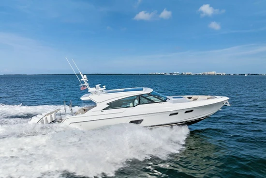 Formula 500 Super Sport Crossover Yacht For Sale