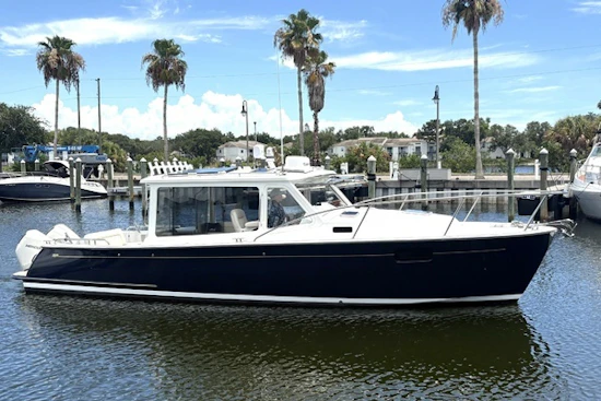 MJM 35z Yacht For Sale
