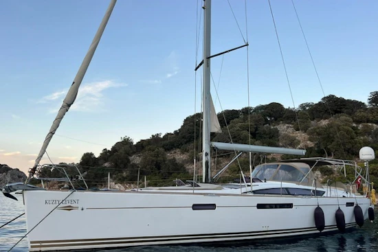 Jeanneau  Yacht For Sale