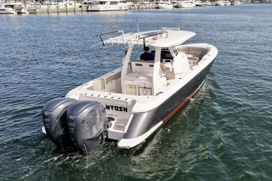 Intrepid 345 Nomad SE Yacht For Sale