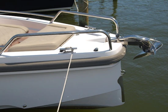 Axopar 37 XC Cross Cabin Yacht For Sale