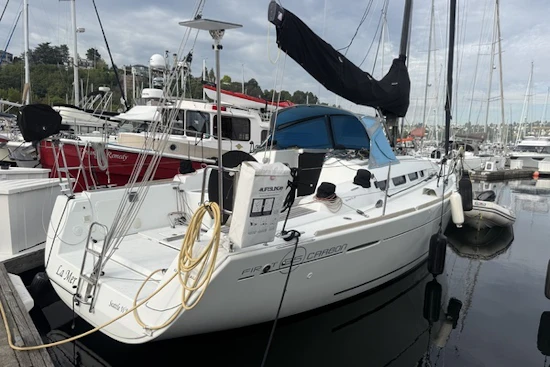 Beneteau First 35-2 Carbon Edition Yacht For Sale