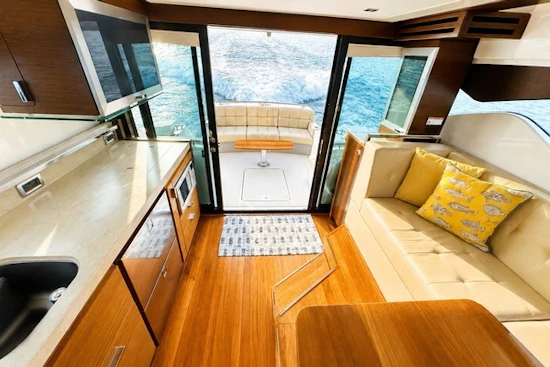 Tiara Yachts 44 Coupe Yacht For Sale