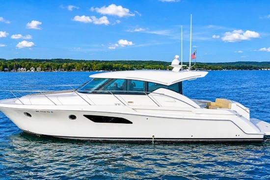 Tiara Yachts 44 Coupe Yacht For Sale
