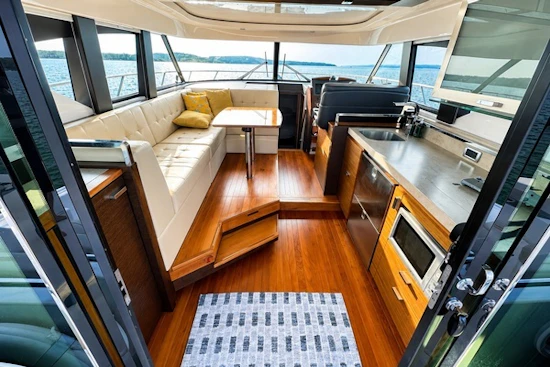 Tiara Yachts 44 Coupe Yacht For Sale