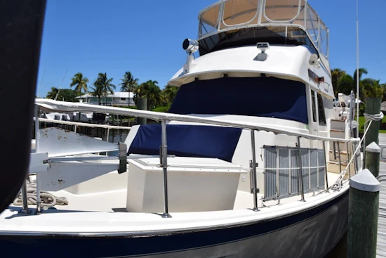 Hatteras LRC Yacht For Sale