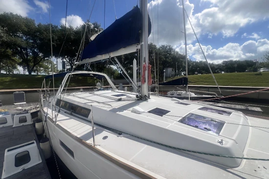 Beneteau Oceanis 45 Yacht For Sale