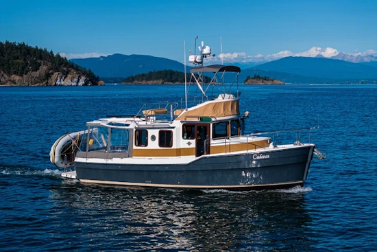 Ranger Tugs R-31 CB Yacht For Sale