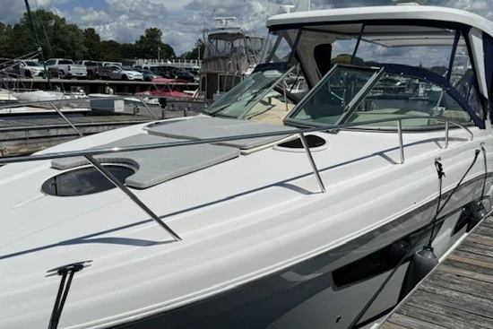 Regal 33 XO Yacht For Sale