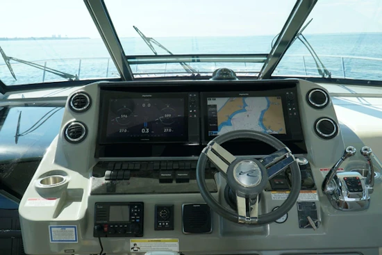 Sea Ray Sundancer 540 Yacht For Sale