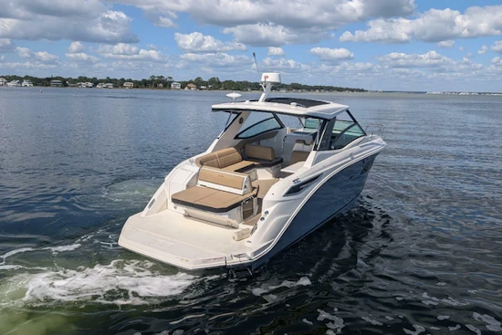 Sea Ray Sundancer 320 Yacht For Sale