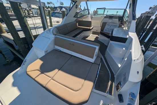 Sea Ray Sundancer 320 Yacht For Sale