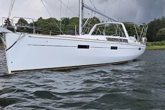 Beneteau Oceanis 45 Yacht For Sale