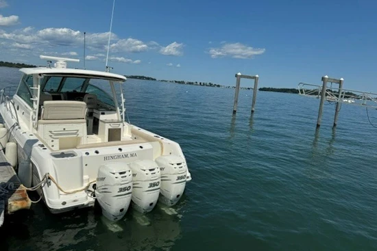 Boston Whaler Conquest Yacht For Sale