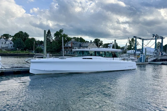 Axopar  Yacht For Sale