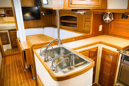 Pacific Seacraft 40 Yacht For Sale