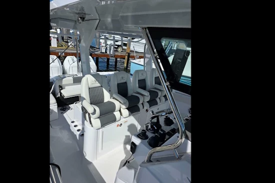 Bertram 39 CC Yacht For Sale