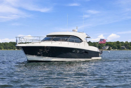 Riviera 4700 Sport Yacht Yacht For Sale