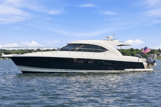 Riviera 4700 Sport Yacht Yacht For Sale