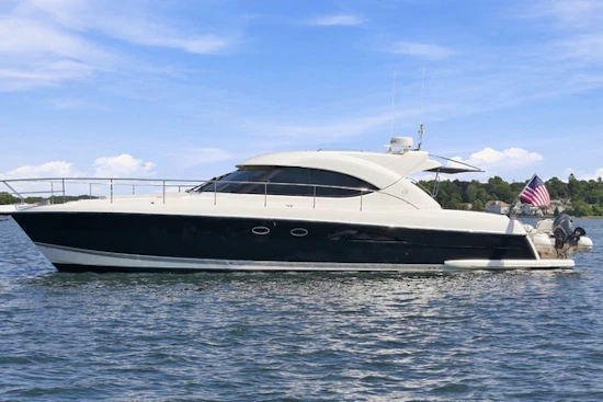 Riviera 4700 Sport Yacht Yacht For Sale