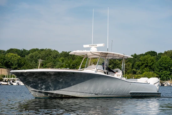 Mag Bay CC Yacht For Sale