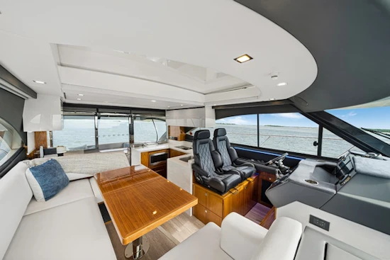 Riviera 4600 Sport Yacht Yacht For Sale