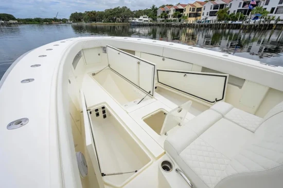 SeaVee 390Z Yacht For Sale