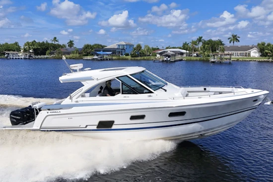 Formula 38 Super Sport Crossover Yacht For Sale