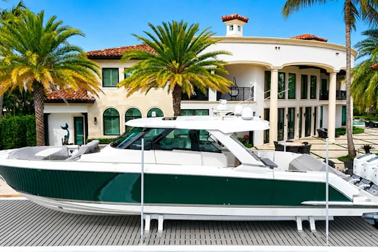 Tiara Yachts 48 LS Yacht For Sale