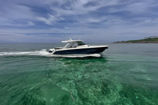 Tiara Yachts 38 LS Yacht For Sale